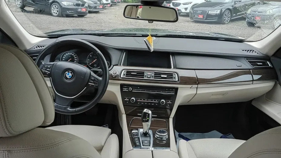 BMW Seria 7 -