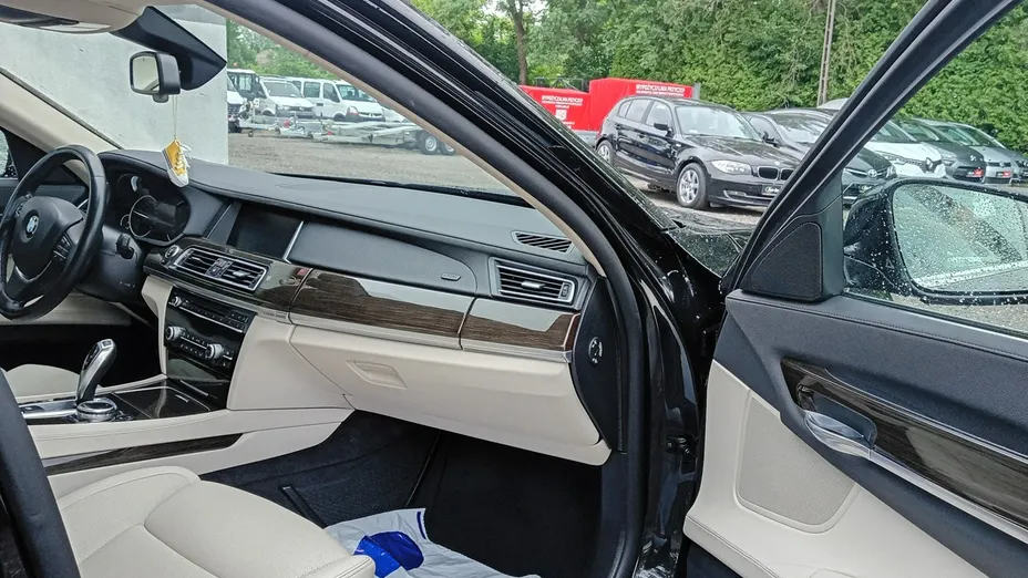 BMW Seria 7 -