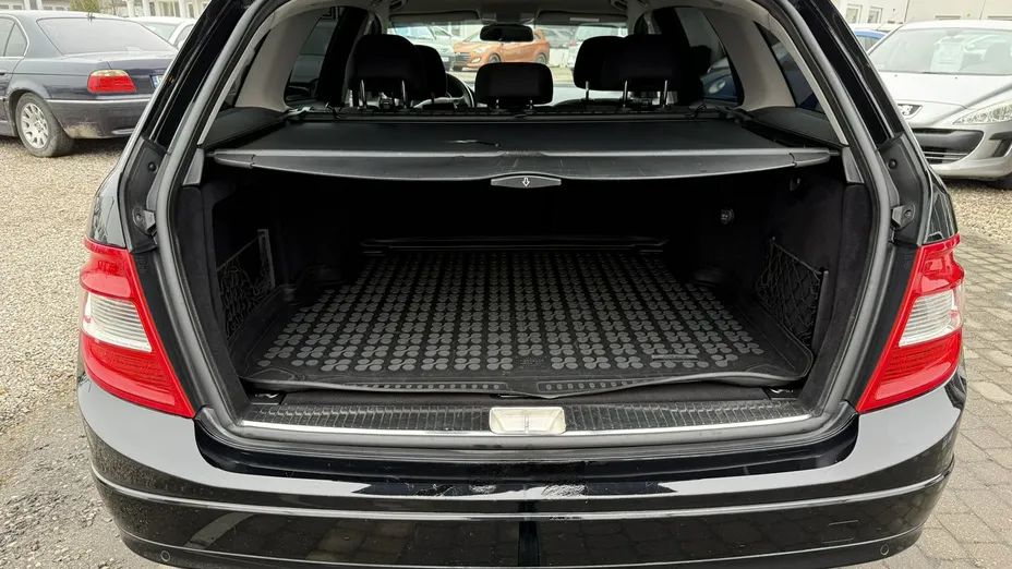 MERCEDES-BENZ C Klasa -
