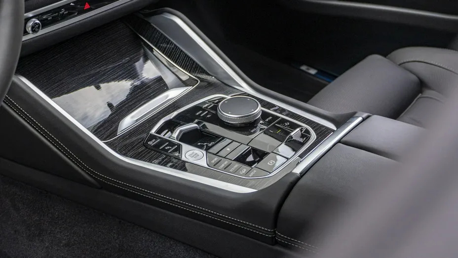 BMW X6 -