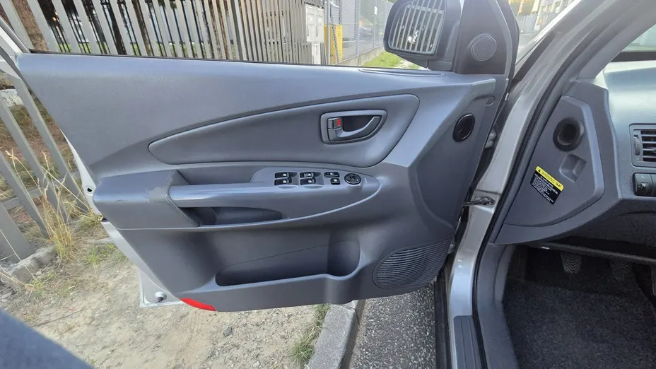 HYUNDAI Tucson -