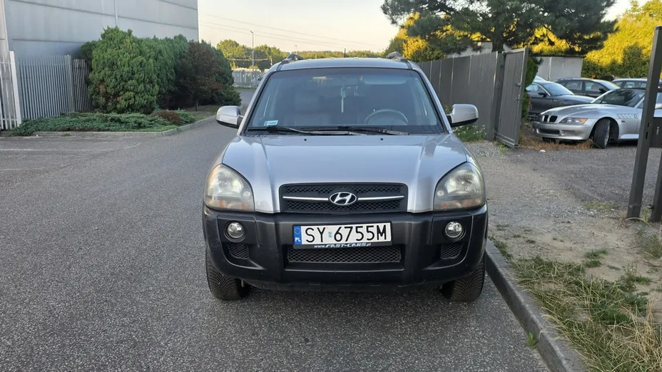 HYUNDAI Tucson -