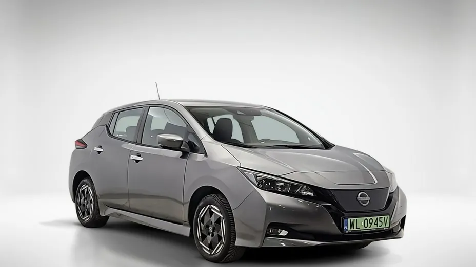 NISSAN Leaf -