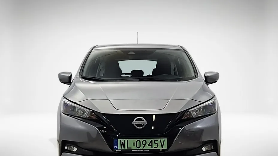 NISSAN Leaf -