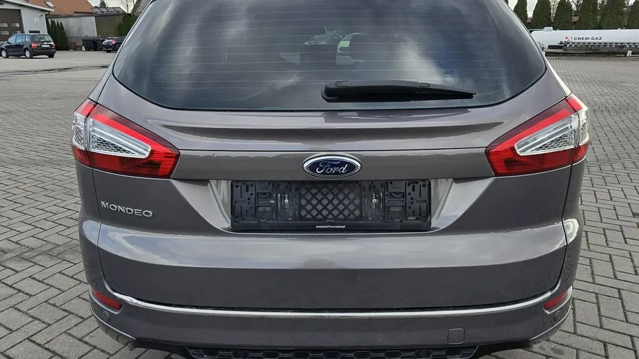 FORD Mondeo -