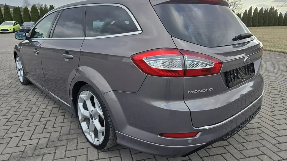 FORD Mondeo -