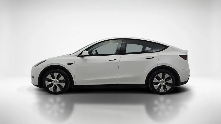 TESLA Model Y -