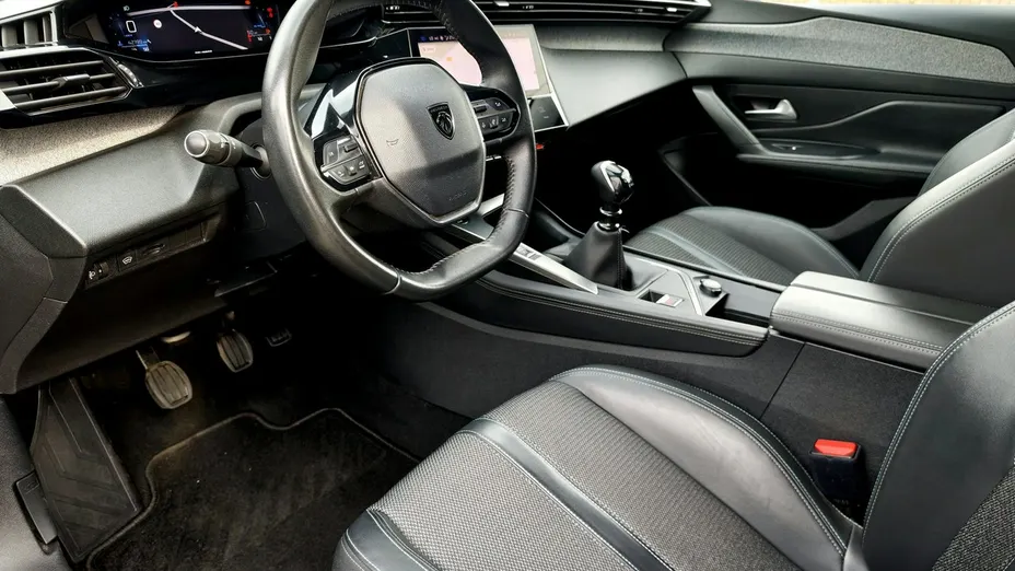 PEUGEOT 308 -