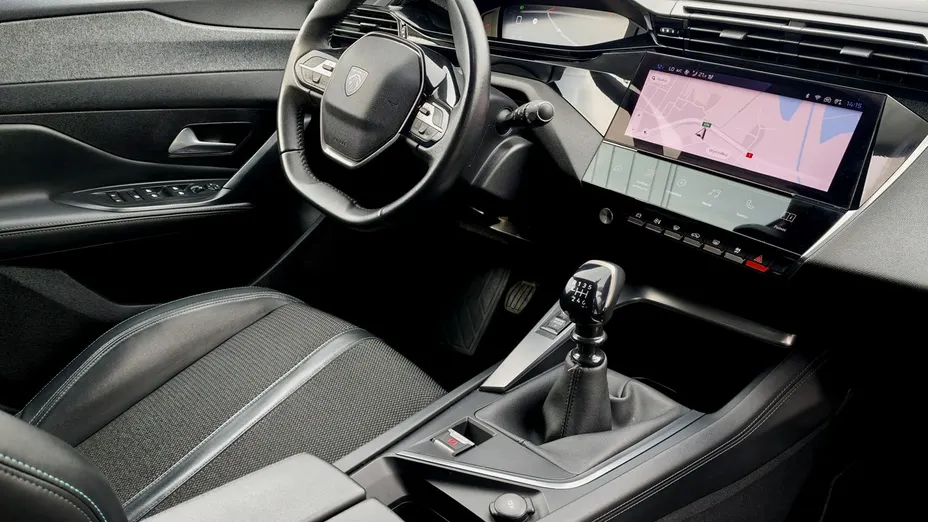 PEUGEOT 308 -