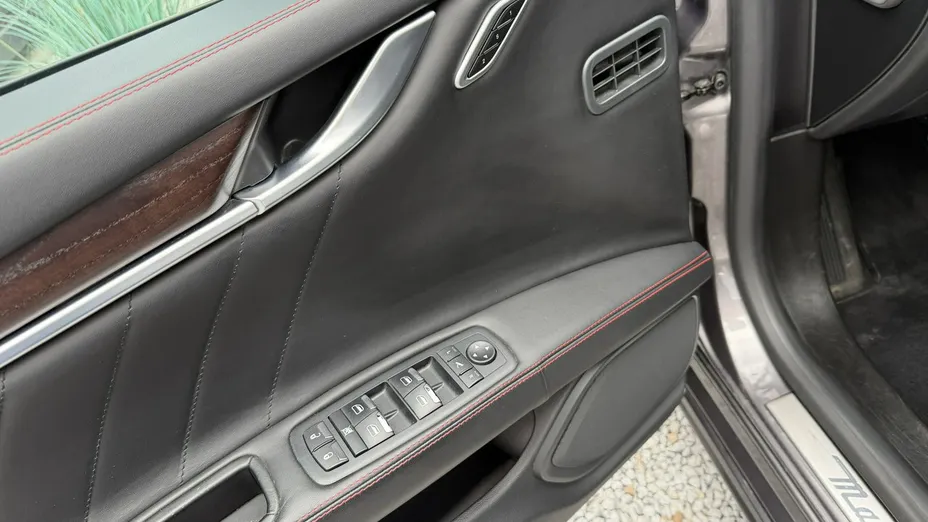 MASERATI Ghibli -