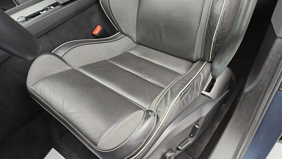VOLVO XC60 -