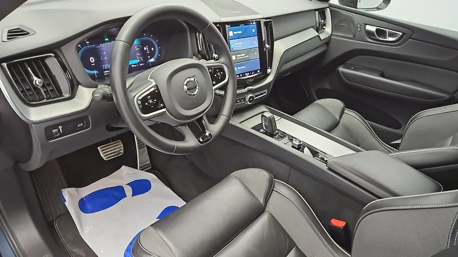 VOLVO XC60 -