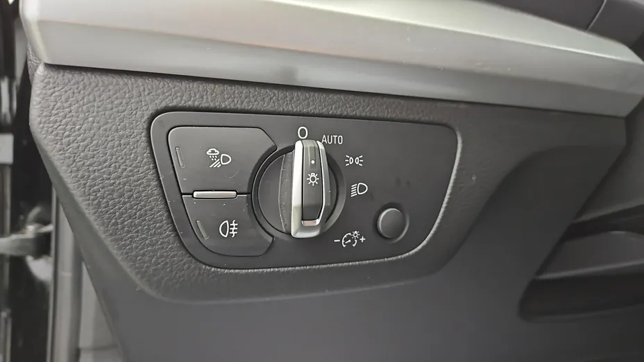 AUDI Q5 -