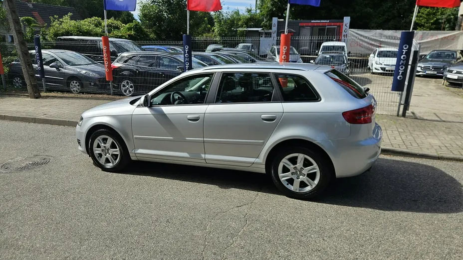 AUDI A3 Sportback -