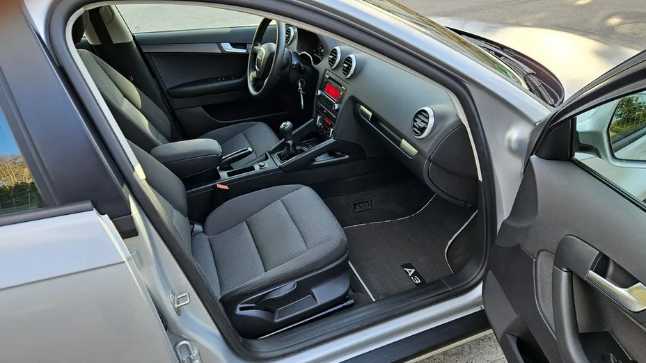 AUDI A3 Sportback -