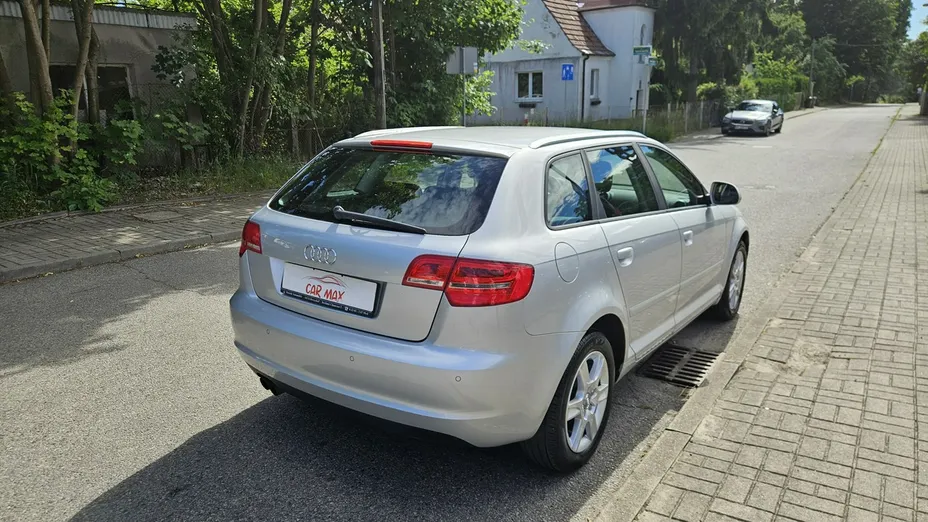AUDI A3 Sportback -