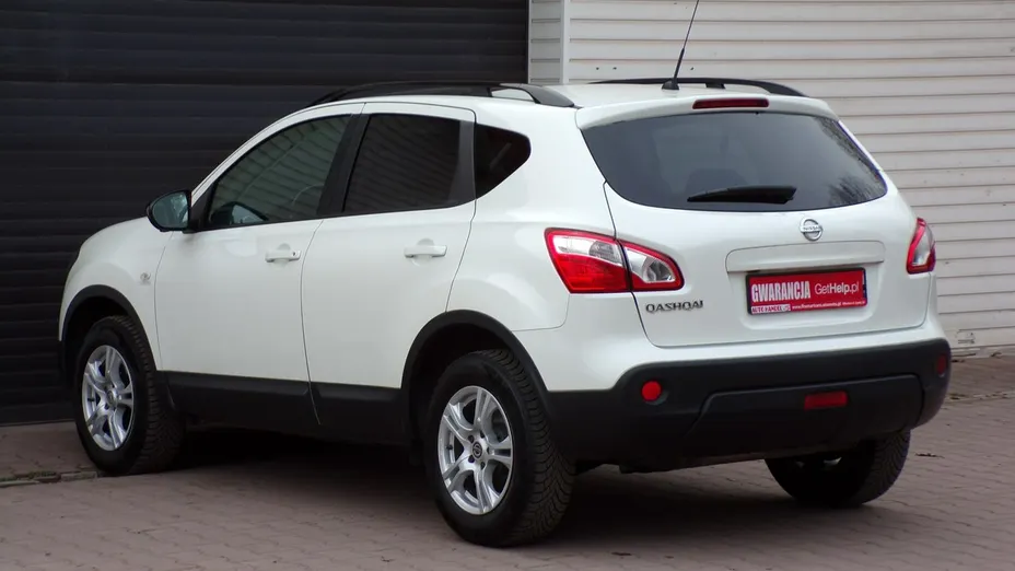 NISSAN Qashqai -