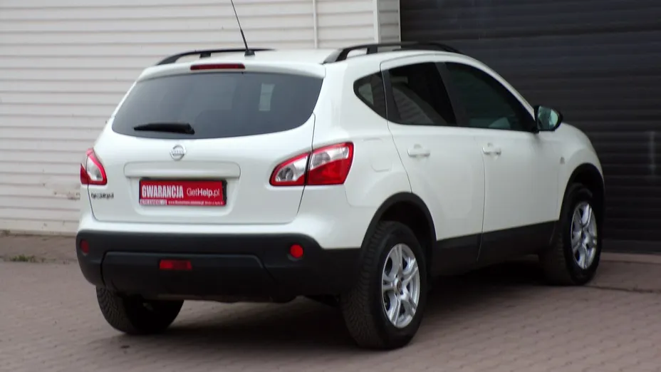 NISSAN Qashqai -