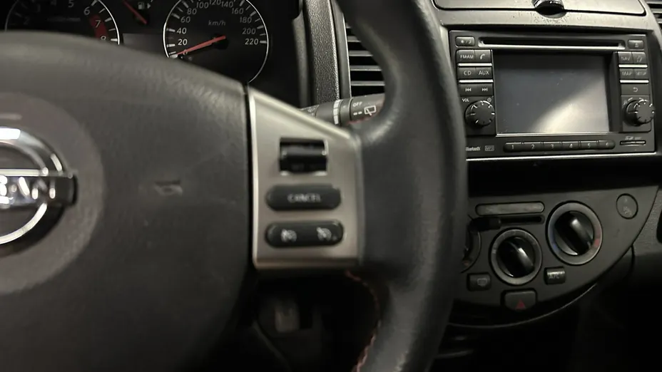 NISSAN Note -