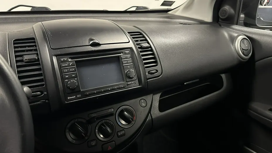NISSAN Note -