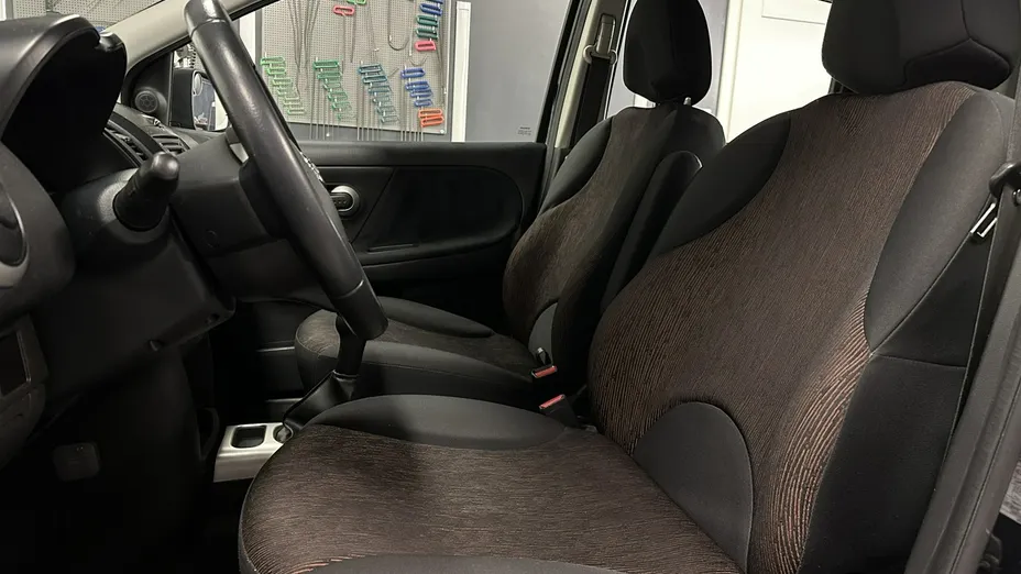 NISSAN Note -