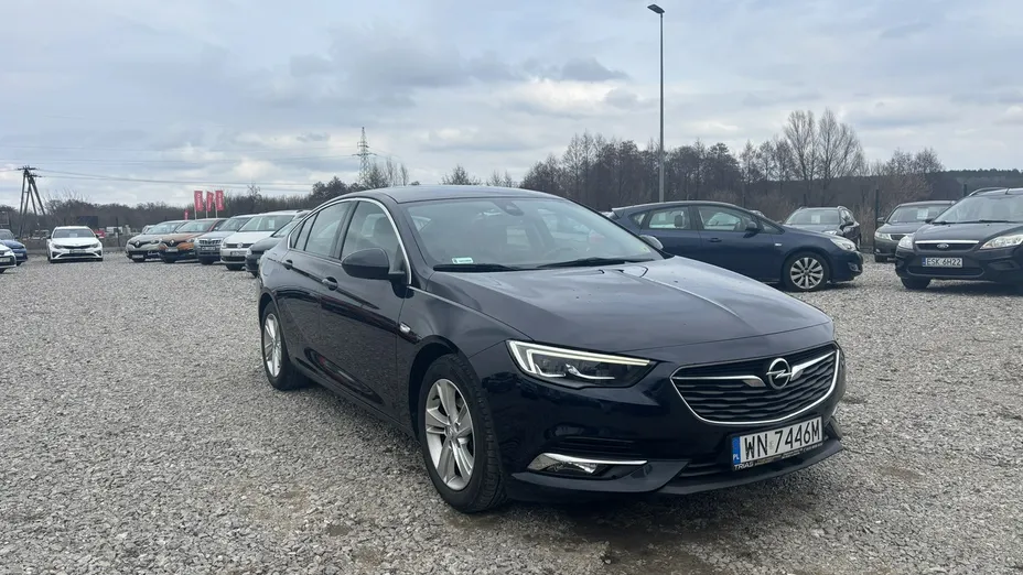 OPEL Insignia -