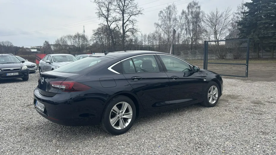 OPEL Insignia -