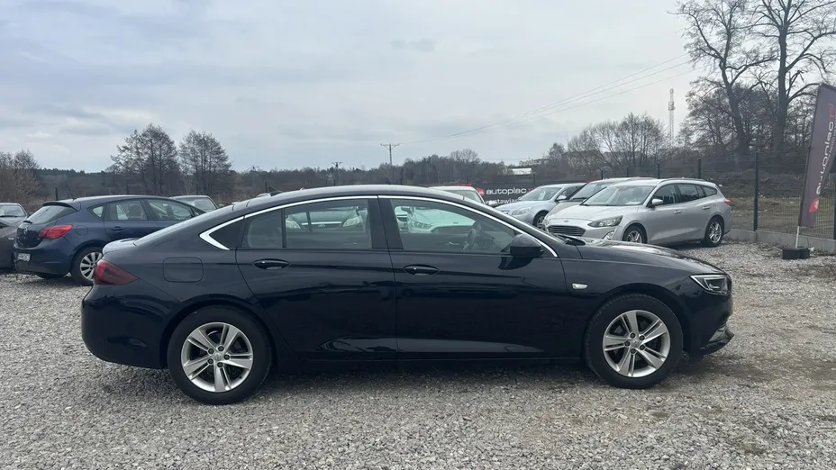 OPEL Insignia -