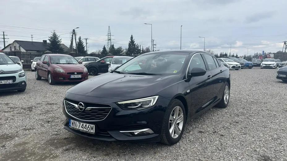OPEL Insignia -