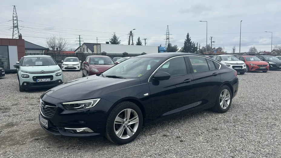 OPEL Insignia -