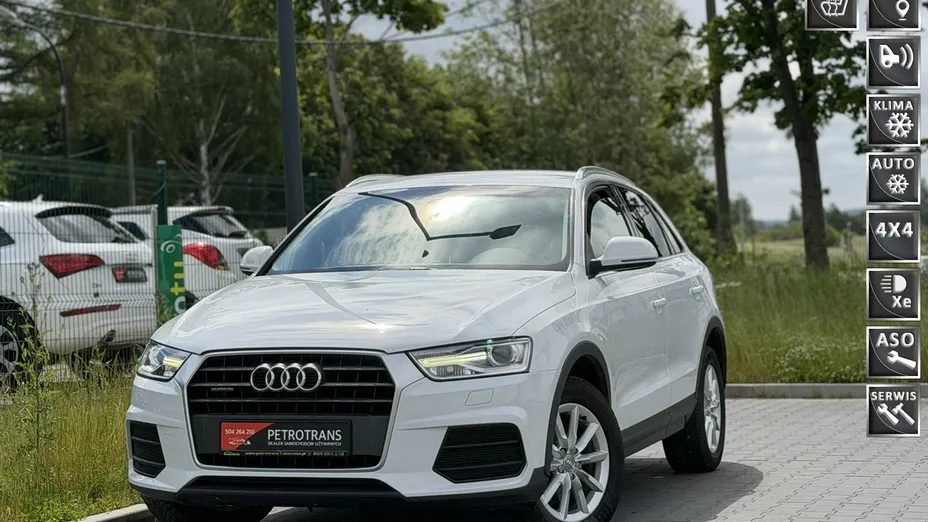 AUDI Q3 -