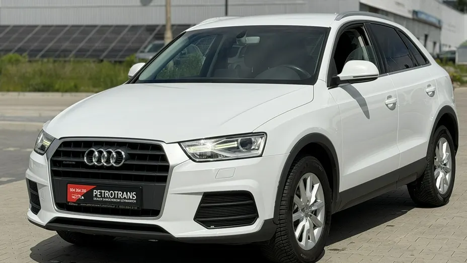 AUDI Q3 -
