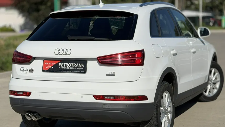 AUDI Q3 -