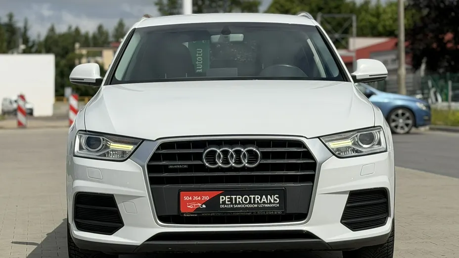 AUDI Q3 -