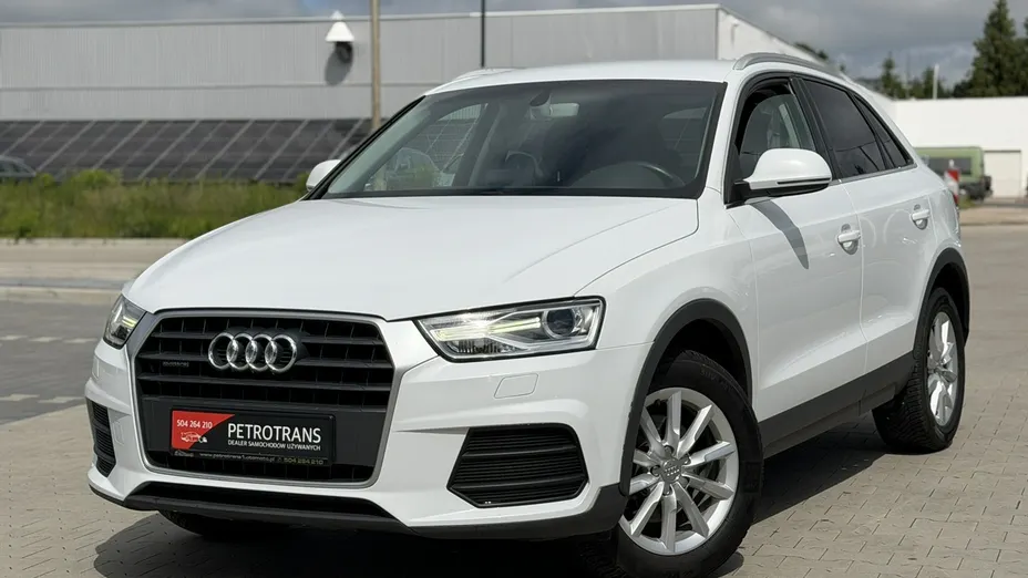 AUDI Q3 -