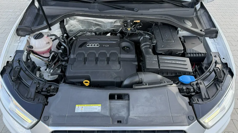 AUDI Q3 -