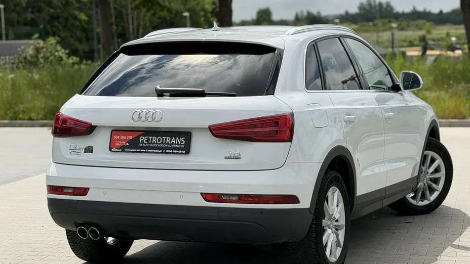 AUDI Q3 -