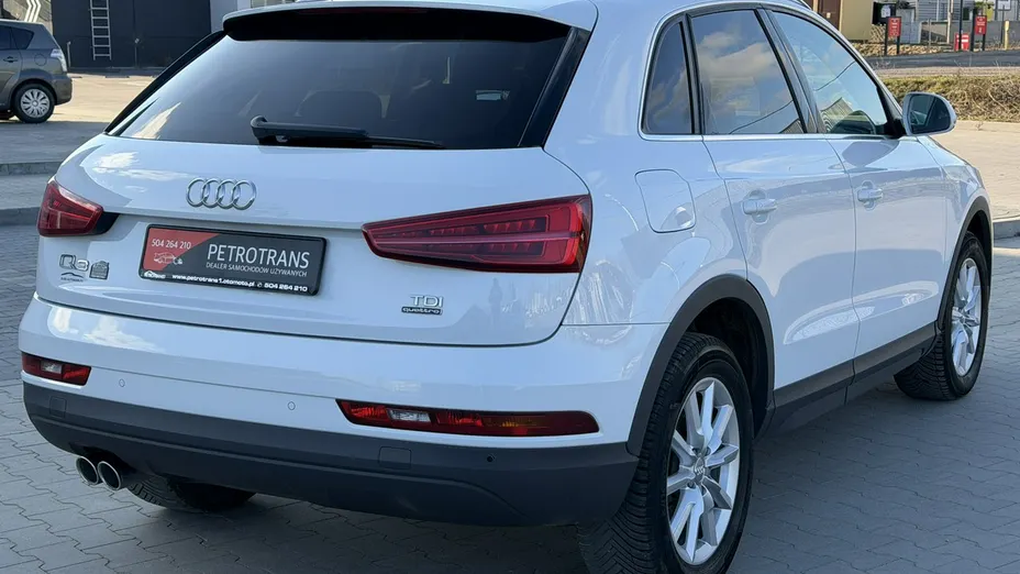 AUDI Q3 -