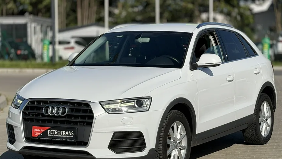 AUDI Q3 -