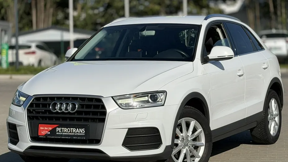AUDI Q3 -
