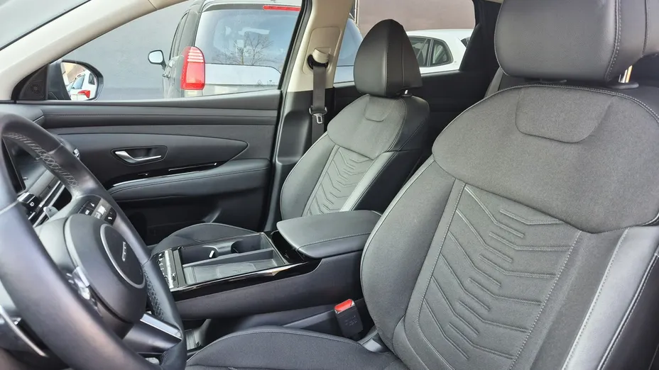 HYUNDAI Tucson -