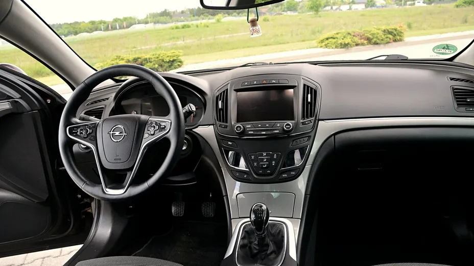 OPEL Insignia -