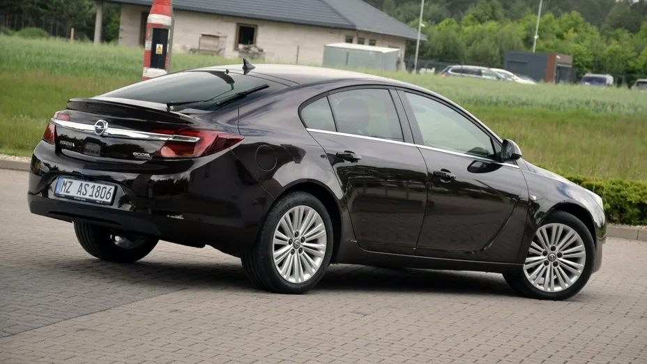 OPEL Insignia -