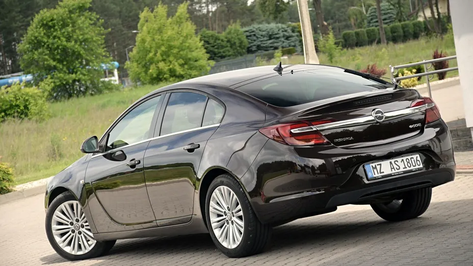 OPEL Insignia -