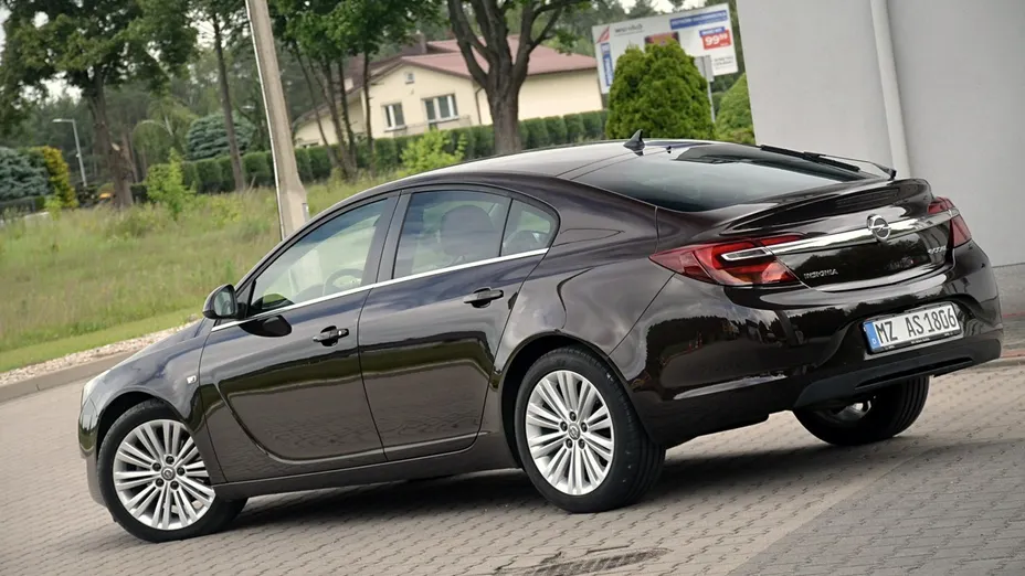 OPEL Insignia -