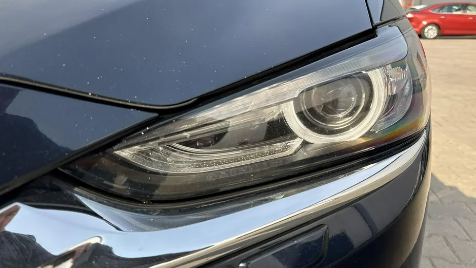 MAZDA 6 -