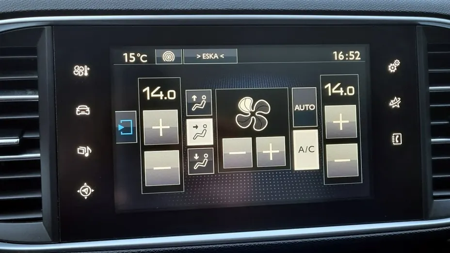 PEUGEOT 308 -