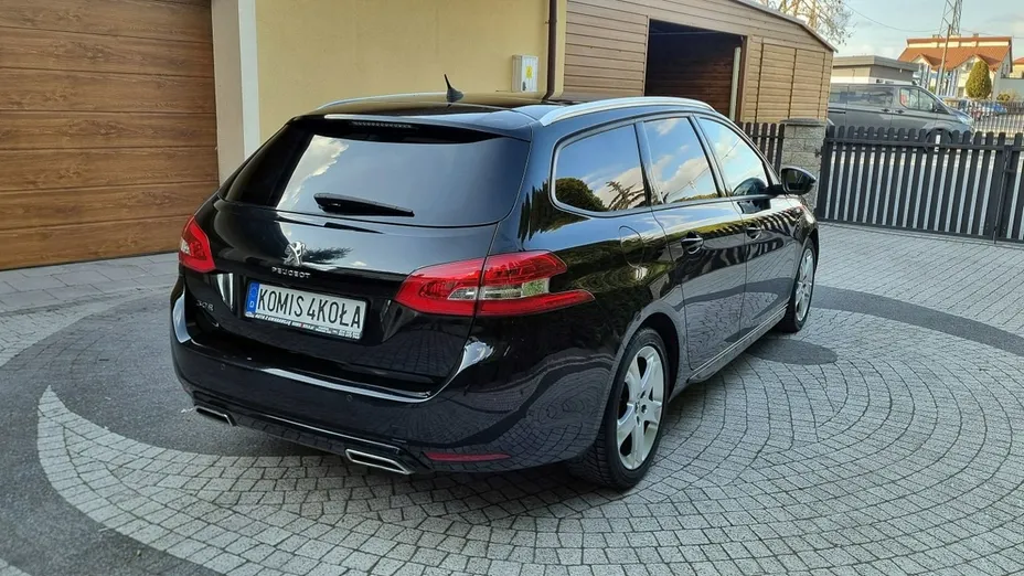 PEUGEOT 308 -