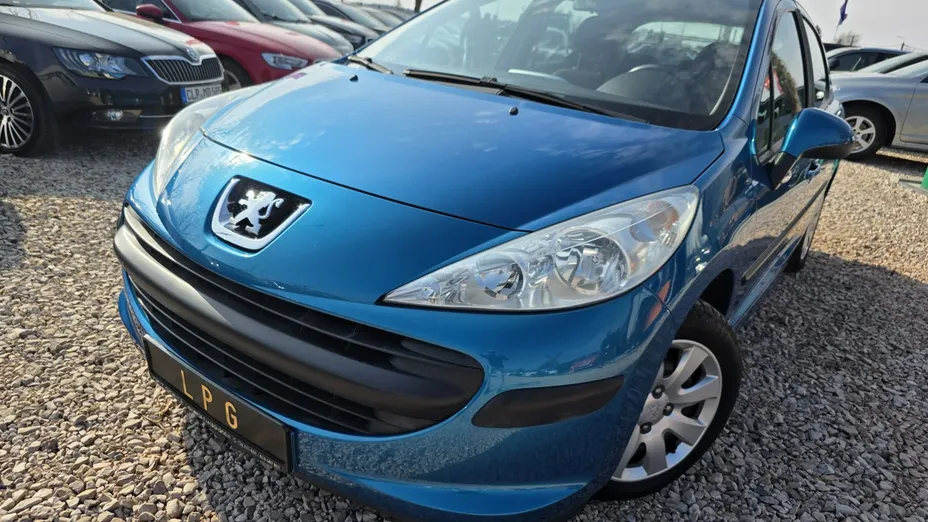 PEUGEOT 207 -