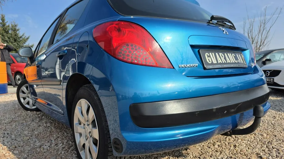 PEUGEOT 207 -